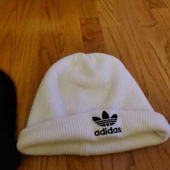 Adidas Beanies - Picture 5 of 12